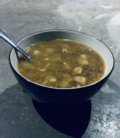 Green lentils soup