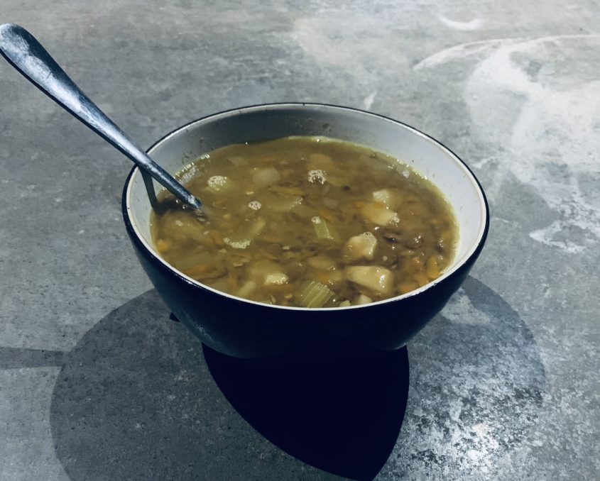 Green lentils soup